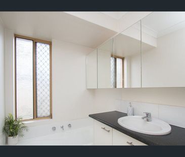 Available early March - Photo 2