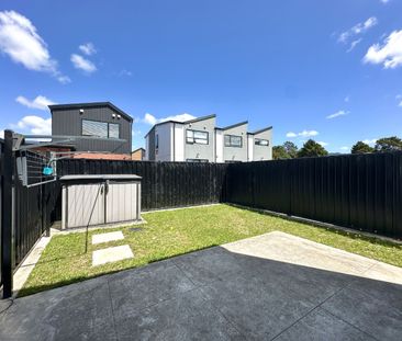 Modern 2-bedroom Townhouse in Wallaceville - Photo 2