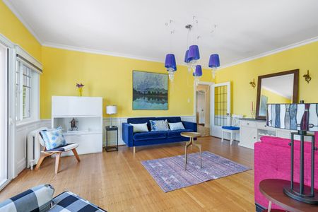 Piccadilly South - Photo 3