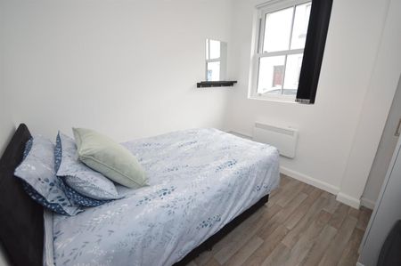 Liverpool Road, Neston - Photo 3