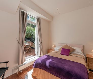 Eardley Crescent, Earl's Court, London, SW5 - Photo 3