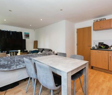 2 bedroom apartment to rent - Photo 4