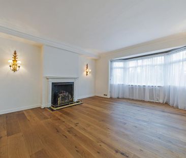 4 bedroom flat to rent - Photo 3