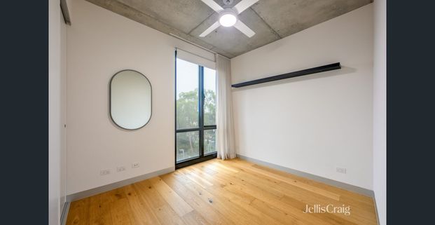 Two Bedroom, Two Bathroom Apartment in Brunswick - Photo 1