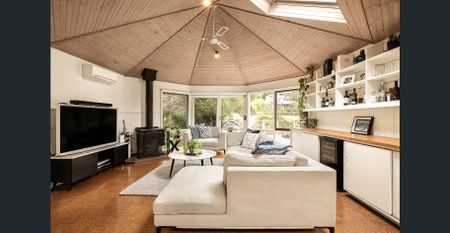 Prestigious Enclave - Unfurnished - Photo 2