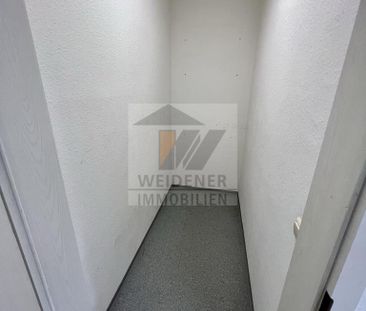 Gewerbe mit 4 Räumen, Küche und WC! Großer Parkplatz direkt am Haus! - Photo 6