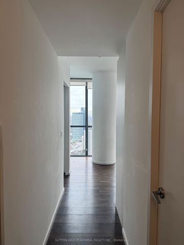 101 Charles Street E #3501 - Photo 4