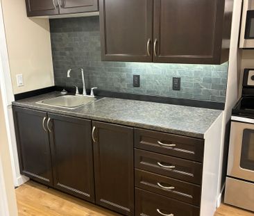 For Lease - 9 Quail Crescent Unit# Unit 2, Barrie, Ontario - Photo 4