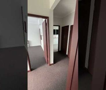 LOCATION IS EXCELLENT !! - Photo 5