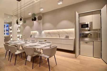 APPART. 3 CHAMBRES – 75008 - Photo 2