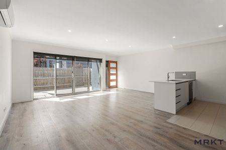 44/8 Henry Kendall Street, Franklin ACT 2913 - Townhouse For Rent | Domain - Photo 5