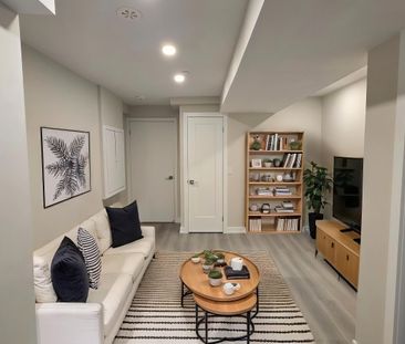 For Lease - 3069 Pharmacy Avenue Unit# 12, Toronto, Ontario - Photo 1