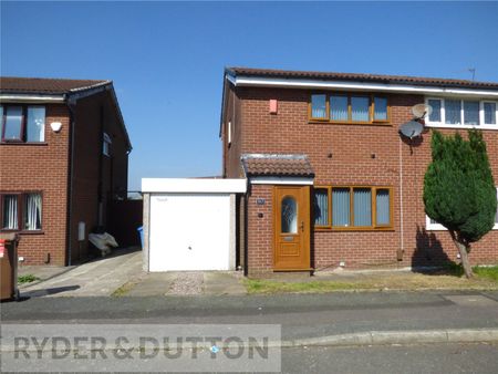 Croxton Avenue, Belfield, Rochdale, Greater Manchester, OL16 - Photo 2