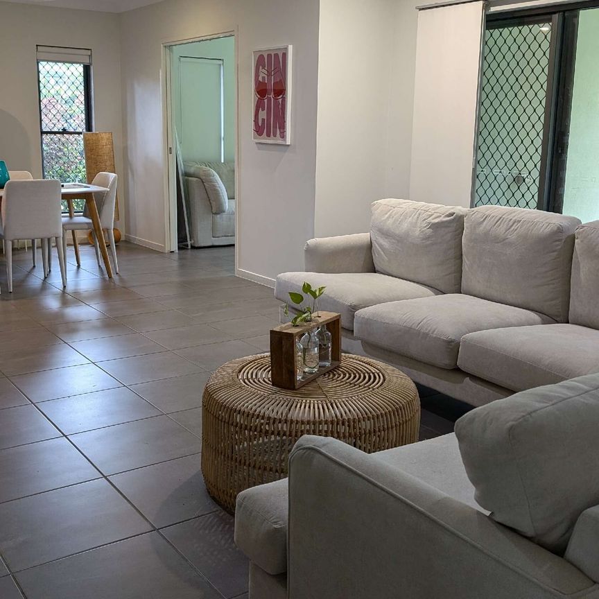 Smithfield - Photo 1