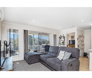 Stunning 4-Bedroom Home with Huge Backyard & Outdoor Entertaining - Photo 1