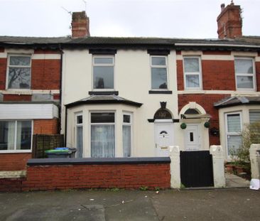 4 bedroom terraced house to rent - Photo 6