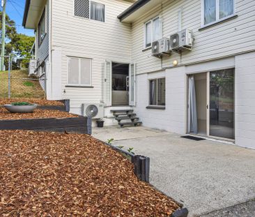 Renovated Studio in Prime Location - Photo 4