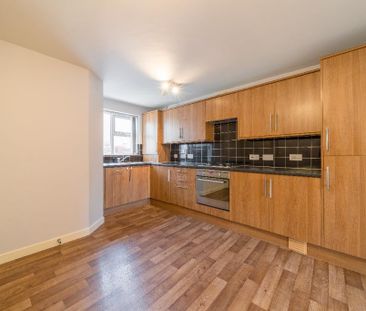 3 bedroom detached house to rent - Photo 5