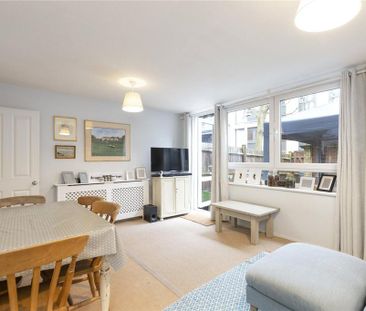 3 bedroom apartment to rent - Photo 3