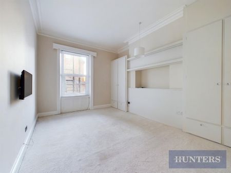 2 bedroom Flat To Let Total Size: 868 SQ FT - Photo 5