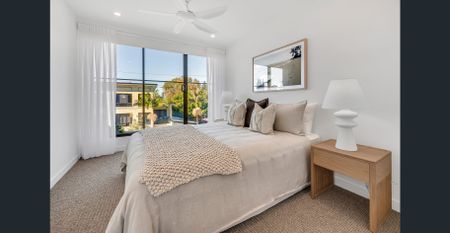 4 Storey Surfers Paradise Villa with Rooftop Terrace - Photo 4