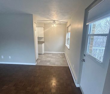 Riverview Apartments - PARKING SPACE , HEAT & WATER INCLUDED - Photo 3