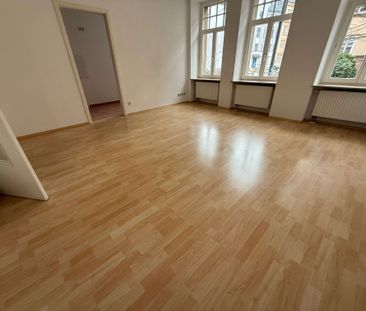 Großer und West-Balkon / Laminat / sep. Küche u.v.m. - Photo 1