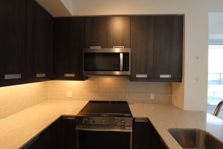 For Lease - 65 Watergarden Drive Unit# 403, Mississauga, Ontario - Photo 3