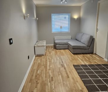 Täby - 2rok - tillsv - 12.650kr/mån - Photo 2