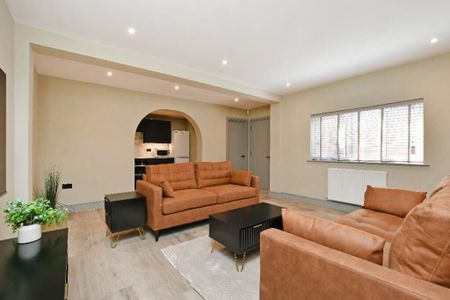 2 bedroom flat to rent - Photo 3