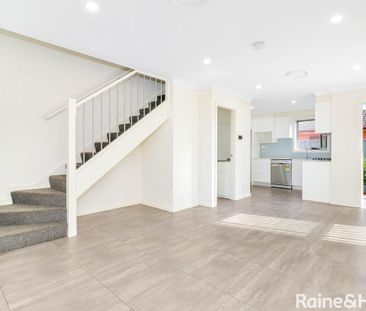 Modern Townhouse - Photo 1