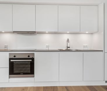 Skøn 2-værelses lejlighed med altan og stort soveværelse - Photo 2