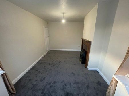 3 bedroom detached house to rent - Photo 3