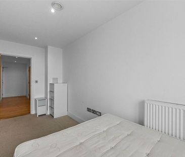 3 bedroom apartment to rent - Photo 2