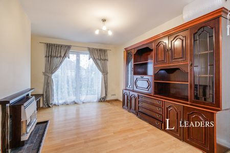 3 bedroom house to rent Selwood Road, Sutton, SM3 - Photo 3