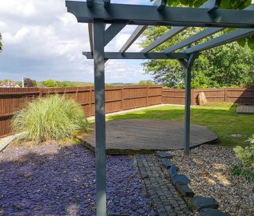 4 bedroom detached house to rent - Photo 3