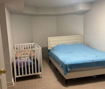 For Lease - 741 Shanahan Boulevard, Newmarket, Ontario - Photo 2