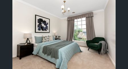 TOP FLOOR IN A BLUE CHIP ENCLAVE - Photo 5