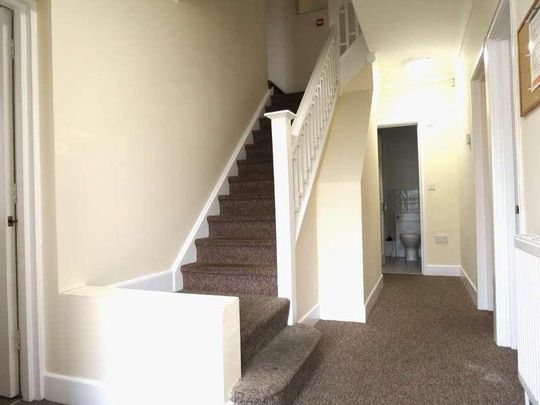 Bedroom Detached House In Winton, BH9 - Photo 1