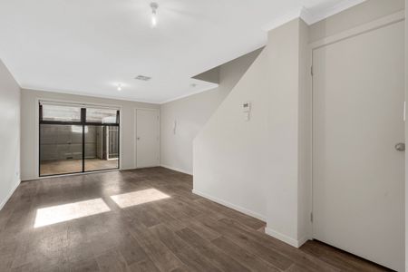 11 / 3 Campbell Road, Elizabeth Downs SA 5113 - Photo 3