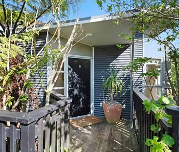 Classic Design – Contemporary Comfort - Photo 4