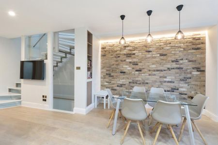 3 bedroom flat to rent - Photo 3