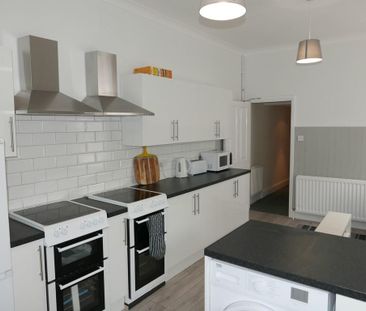1 bedroom in a house share to rent - Photo 5