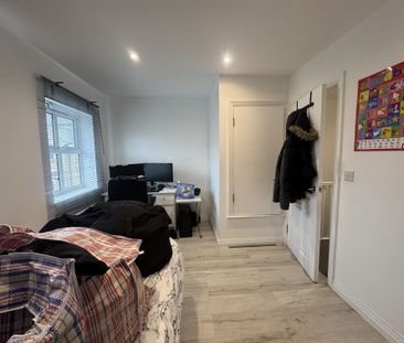 Timms Close, Aylesbury - Photo 2