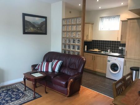 1 St Judes Square -, Ormeau Road, Belfast, BT7 2WA - Photo 2