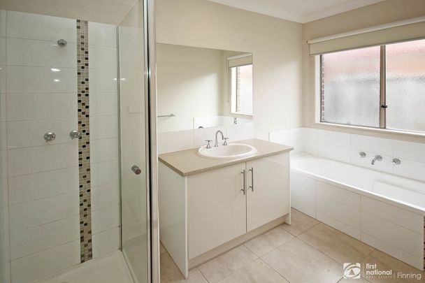 Stunning 5-Bedroom Family Home - Photo 1