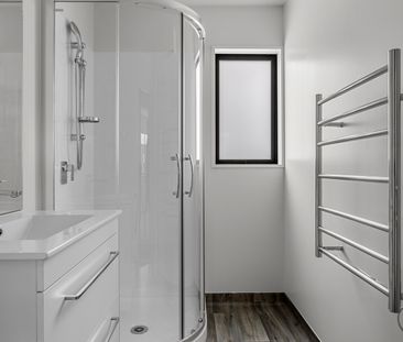 Well positioned 2 bedroom in Merivale - Photo 3