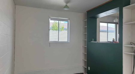 Beautiful, Spacious & Pet Friendly - Photo 3