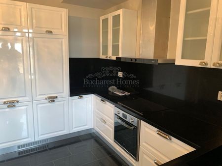 Beautiful Two Bedroom Apartment in a Palace - Piata Romana - Photo 5