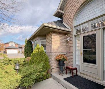 For Lease - 32 Red Haven Drive, Grimsby, Ontario - Photo 1